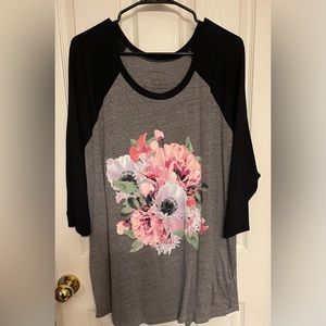 Torrid size 3 (22/24) t-shirt